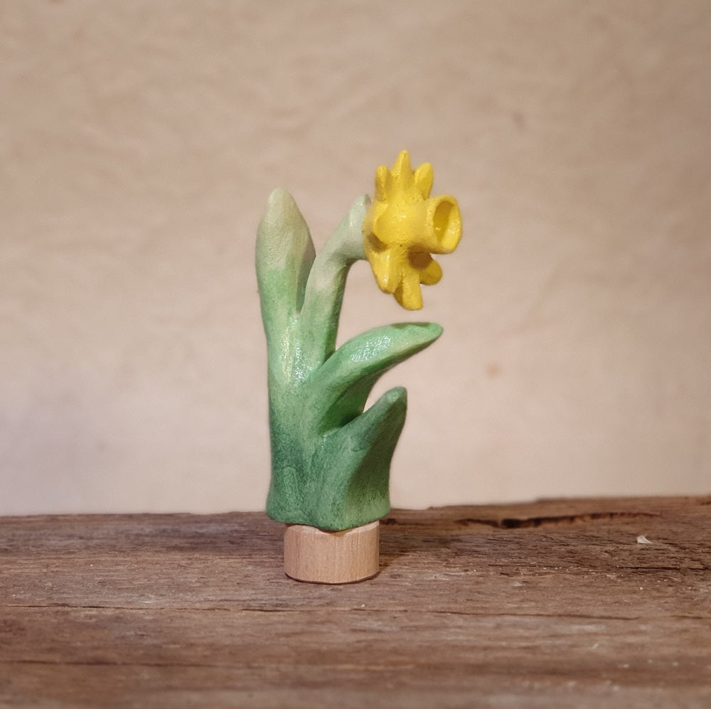 Blumenstecker Frühling ca 6cm-8cm bemalt
