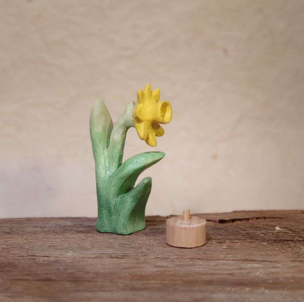 Blumenstecker Frühling ca 6cm-8cm bemalt