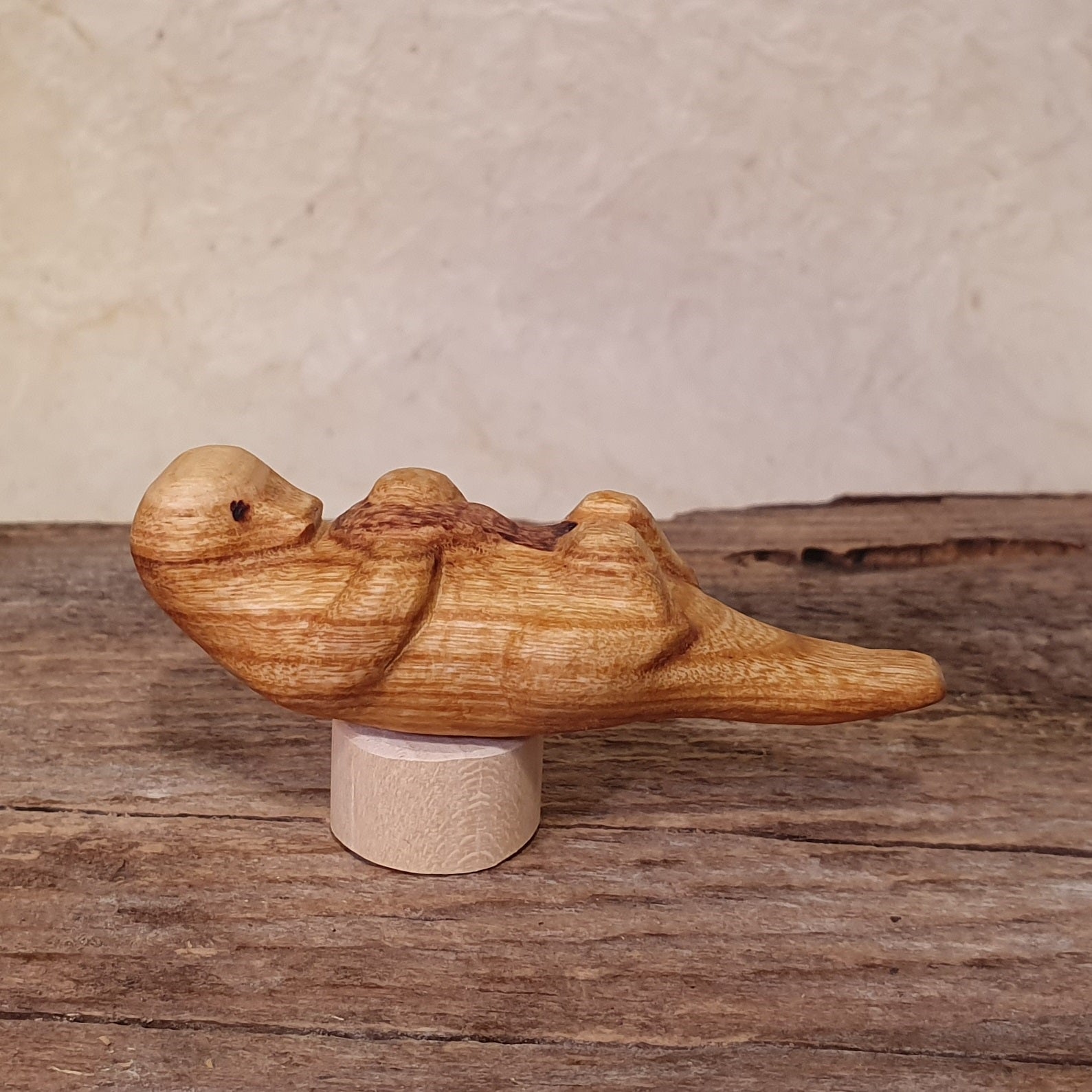 Fischotter geölt, teilweise bemalt