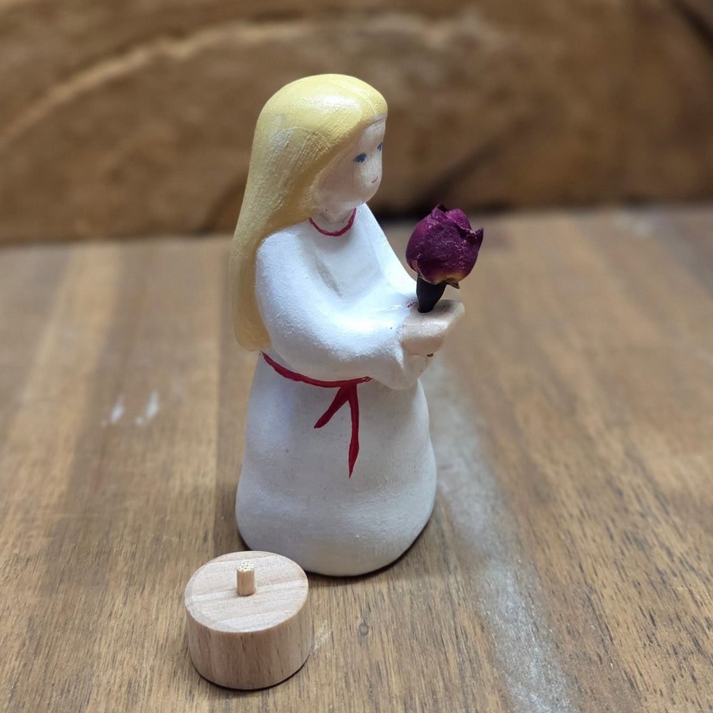 Heilige Luci, "eine Figur viele Geschichten" ca 8cm bemalt