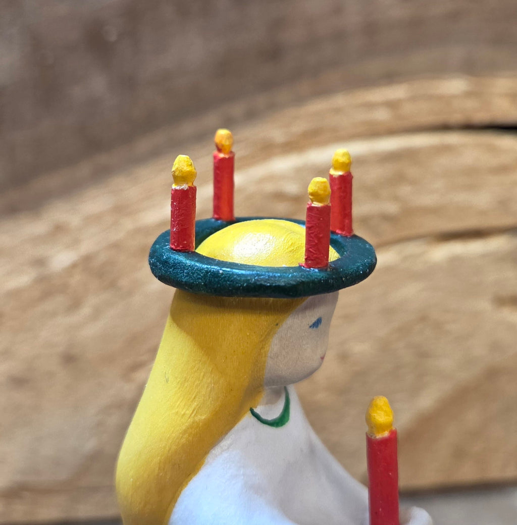 Heilige Luci, "eine Figur viele Geschichten" ca 8cm bemalt