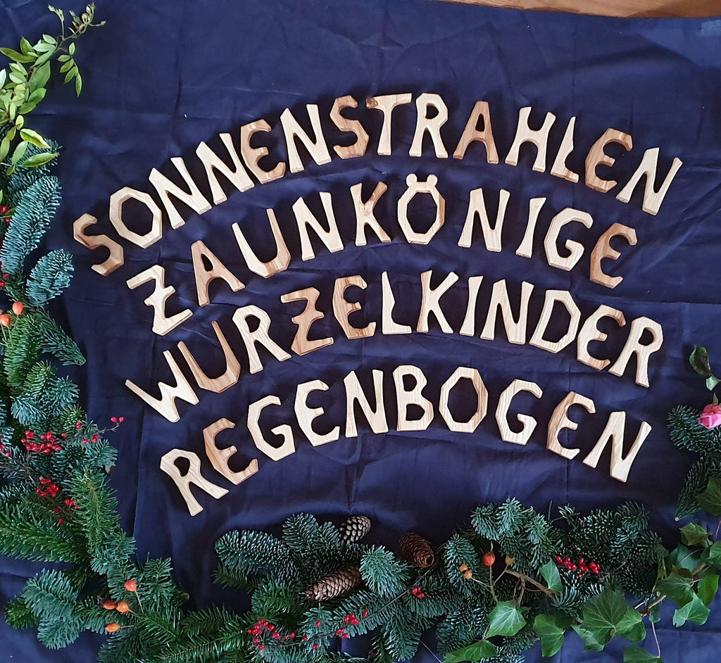 Buchstaben ca 8cm geölt